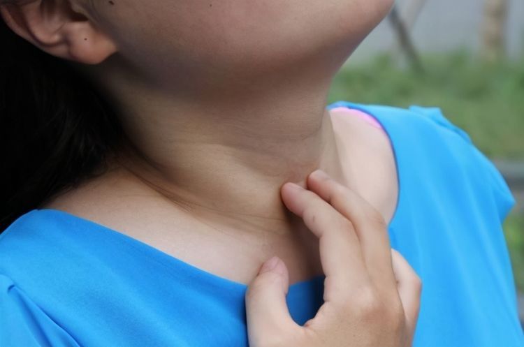 肿块|10岁女孩确诊甲状腺癌，因3类零食吃太多，医生：家长别放任