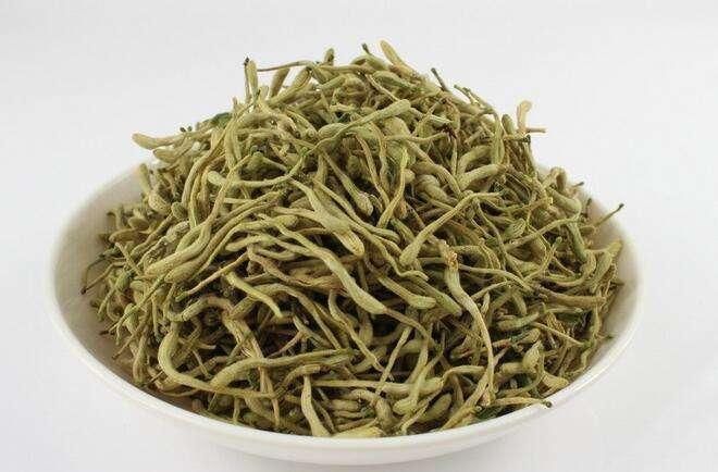 泡水|蒲公英与它是“绝配”，坚持泡水喝一个月，身体会“感激你”