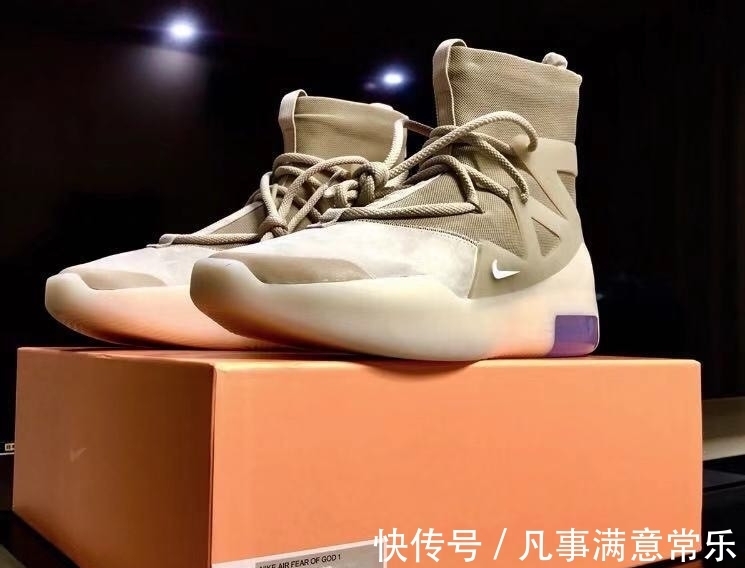 zoom FOG最便宜的配色它就不敬畏上帝了?