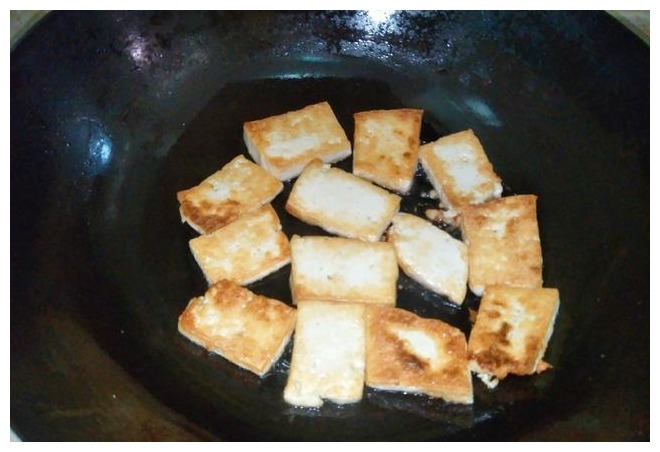 豆腐这样做,香嫩又入味,上桌家人都爱吃,不妨做来试试