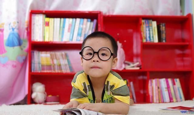 穷人家|穷孩子和富孩子,真的容易区分吗?即使穿着同样的校服,也能看出