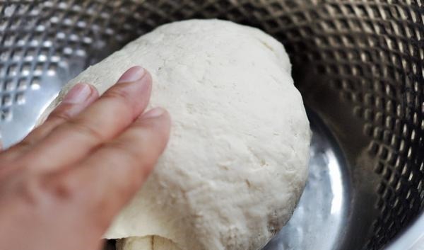 好吃流油的鲜肉包子，入口即化，让你满嘴流油，一口气能吃五六个