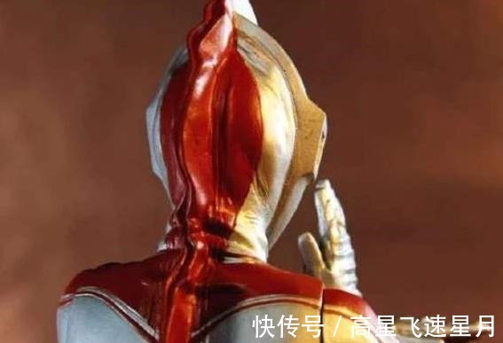 女奥特曼|为什么说女奥特曼更累,皮套下面还一层衣服,男生马上肃然起敬