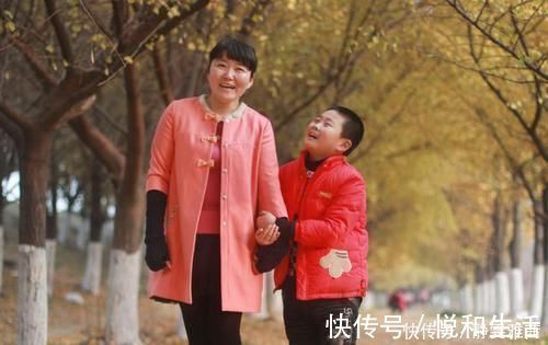小陈|妈妈若是这种家庭地位,孩子将来更容易出人头地,父母不妨对照下
