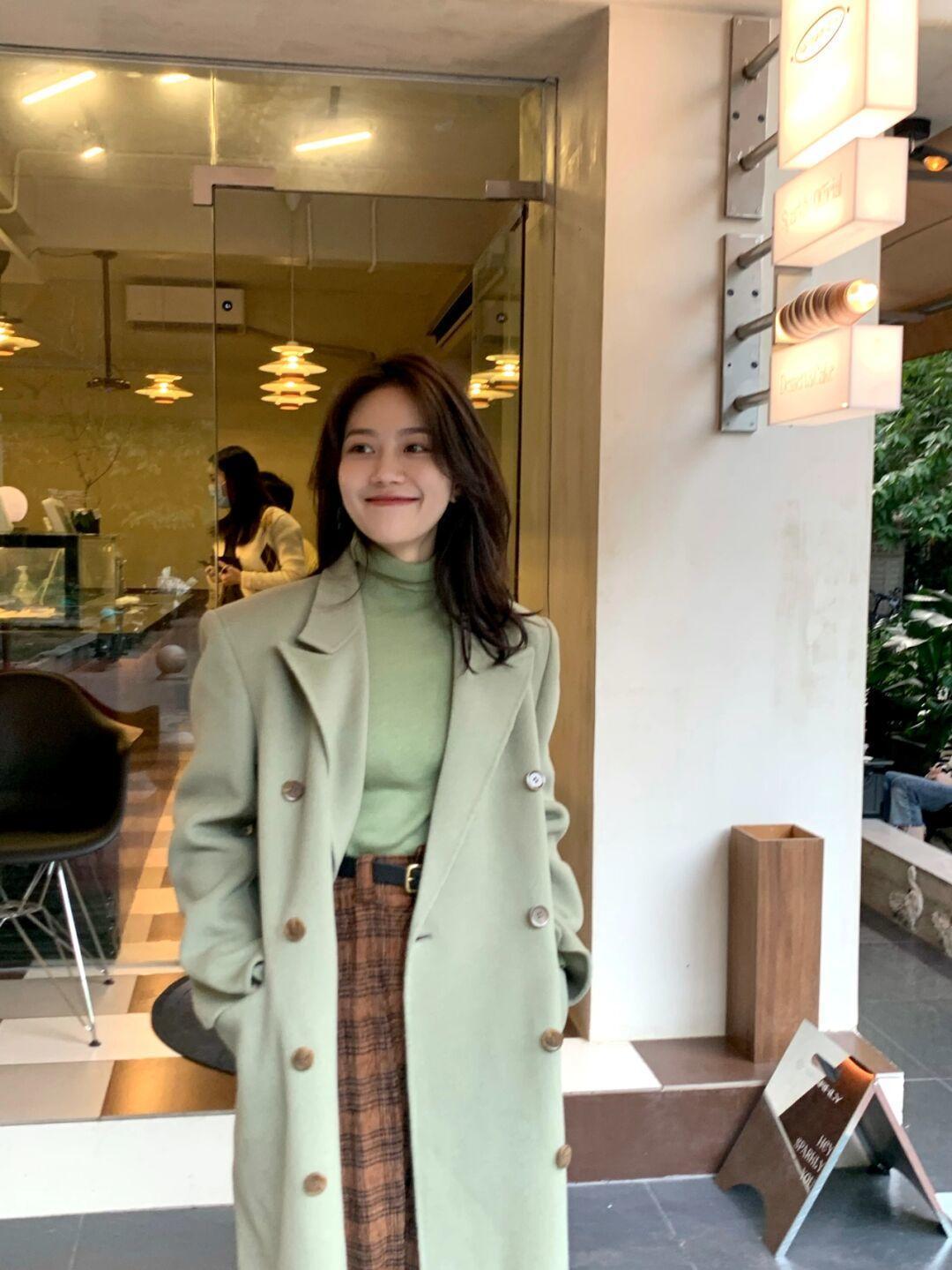 洋气|冬天怎么穿才保暖又洋气?这几款大衣值得借鉴,美得高级优雅