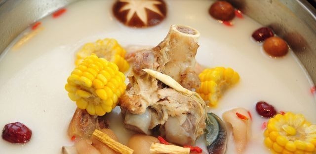 果汁|10岁男孩脾虚严重,发育停滞,医生:别再拿3样“宝贝”喂孩子