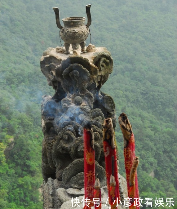 不计其数|悬崖上的“夺命”香炉，百年来殉命者不计其数，炉上雕工精美绝伦