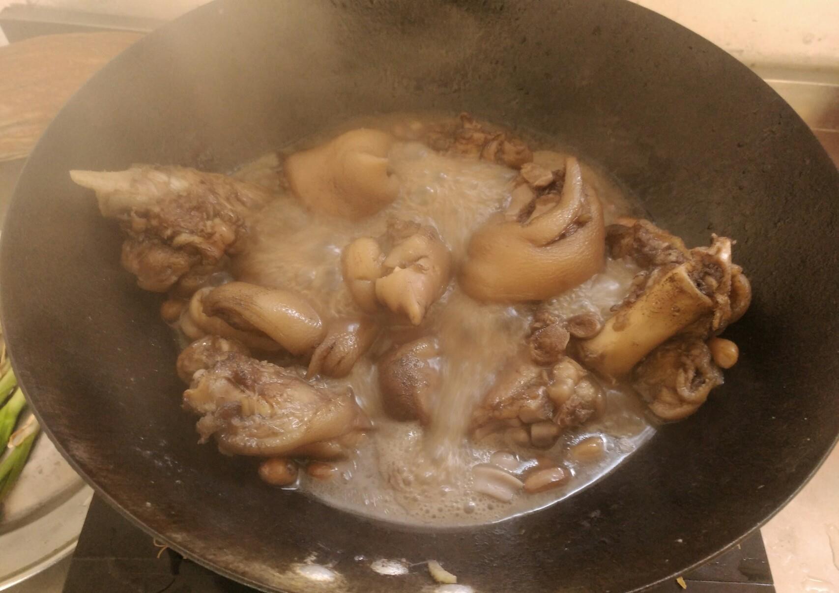 浓郁|无论炖啥肉,加一点它,30分钟快速炖烂,汤汁浓郁营养高,好吃