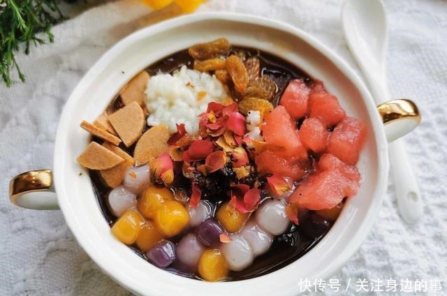 中国人吃腻了的小吃,在国外却成了稀罕物,还取名叫雨滴蛋糕