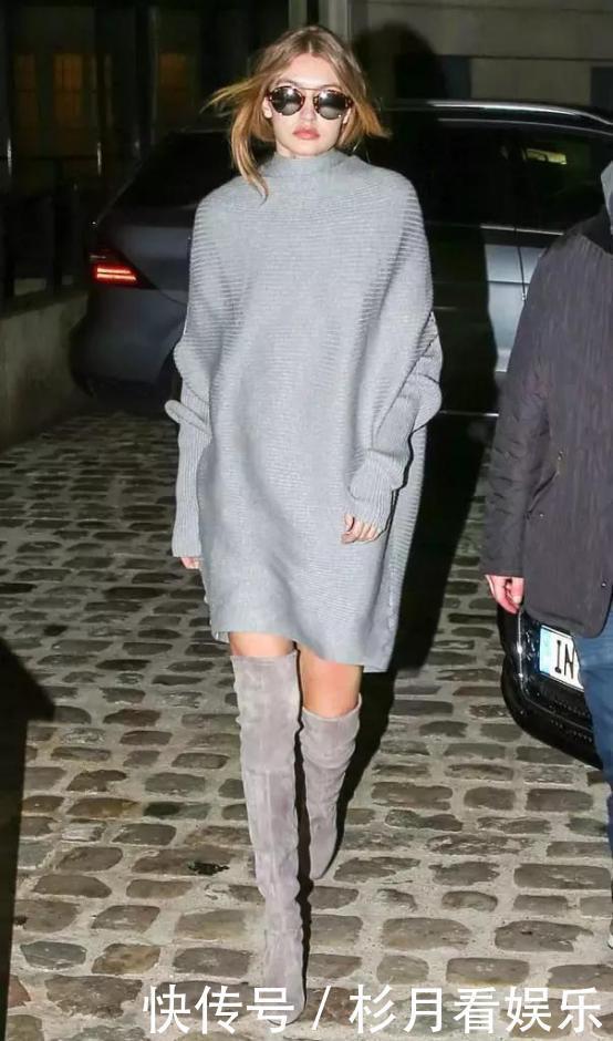 今秋火了一种搭配方式,女人都穿“长毛衣+过膝靴”,显瘦又显高