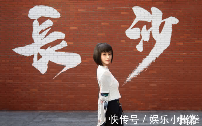 翻車|熱搜第一,湖南衛(wèi)視數(shù)字主持人小漾上線,網(wǎng)友:終于不怕翻車了