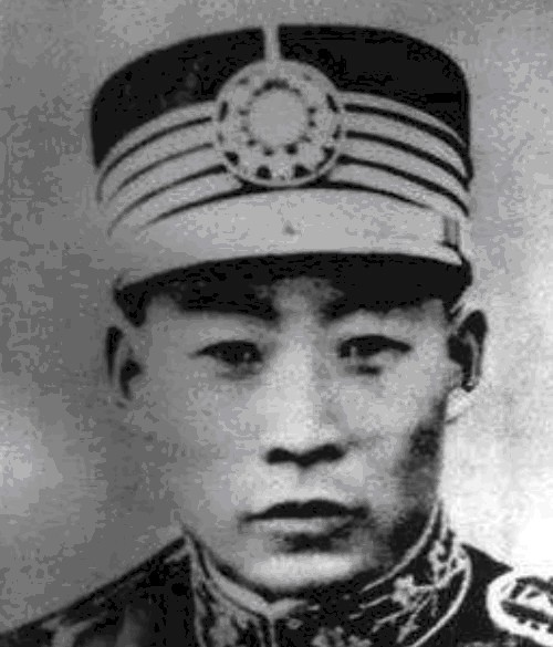 打死|民国真正的“打虎”将军,挥拳猛打将老虎打死,他的身手更胜武松