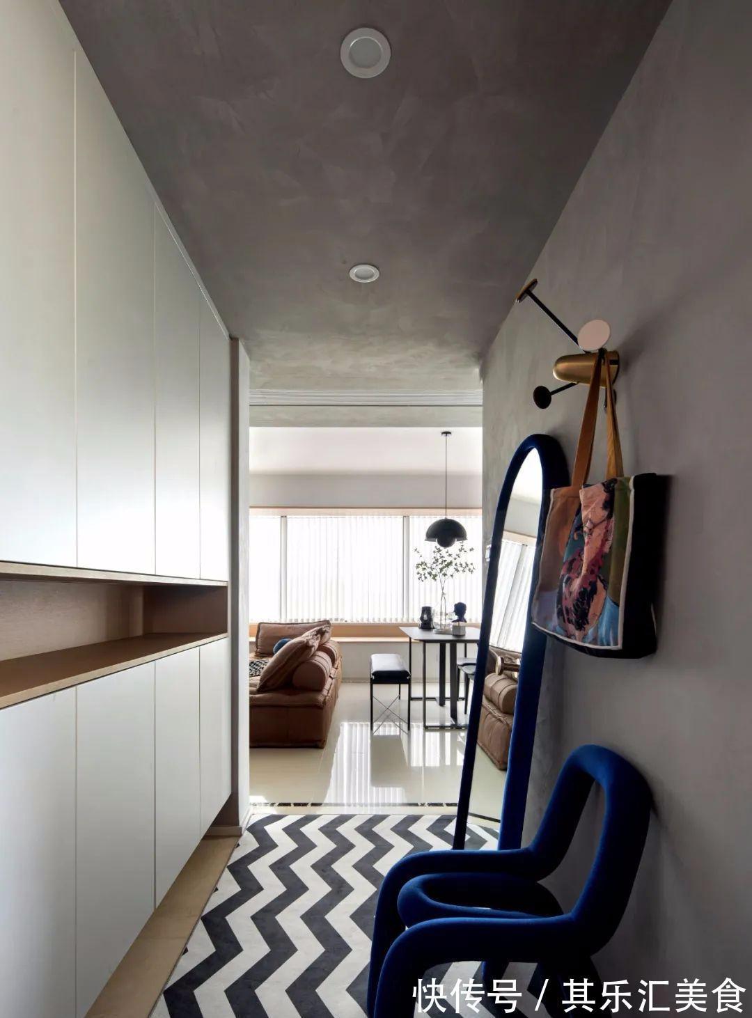 床头|110㎡精装房改造,颜色点缀空间,打造出浓浓的艺术气息!