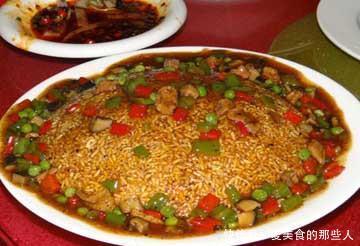 美食推荐:香蒸农家鱼、馋嘴鸭舌、黑椒牛肉锅巴制作方法