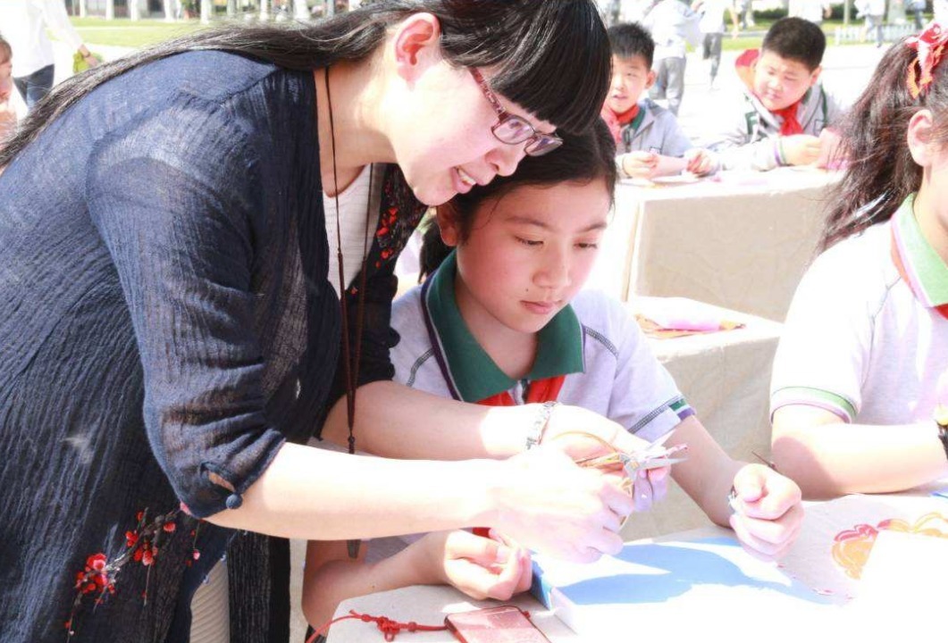 学习成绩|孩子粗心的背后，是基础知识不牢，应及时复习别大意