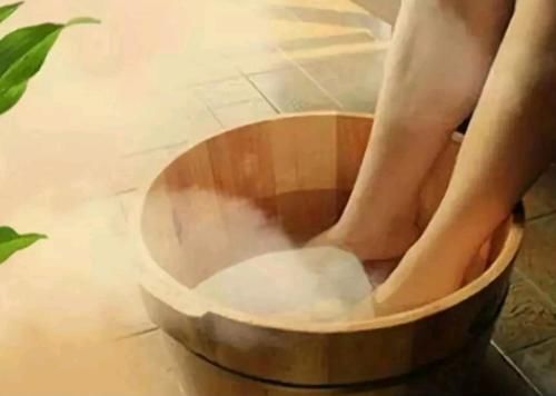 告诉你如何正确泡脚，因为养脚也是养生！
