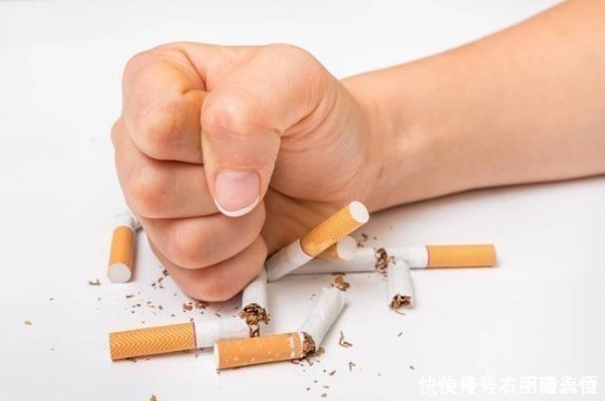 肺脏不好，身体2处容易发黑，简单三步帮助肺脏排毒