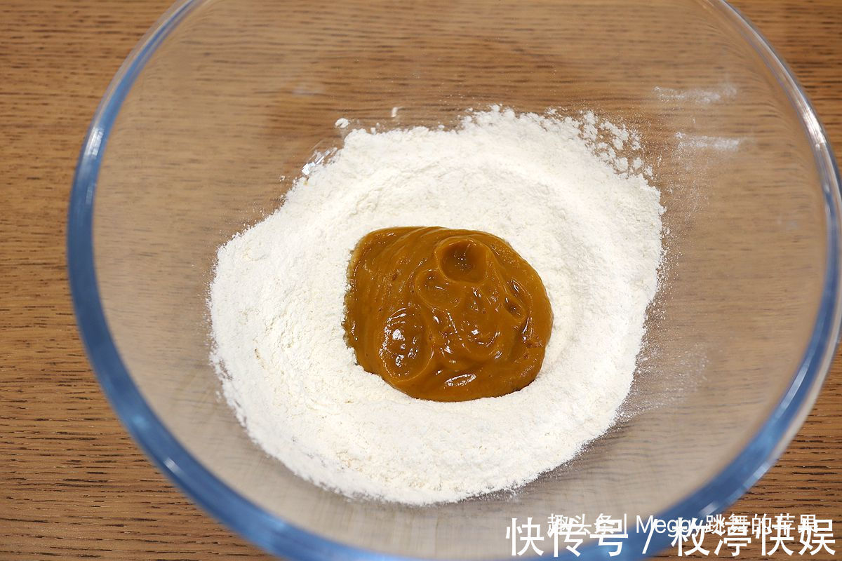 香甜|只需一次发酵的南瓜刀切馒头,全程节省60分钟,香甜暄软真漂亮