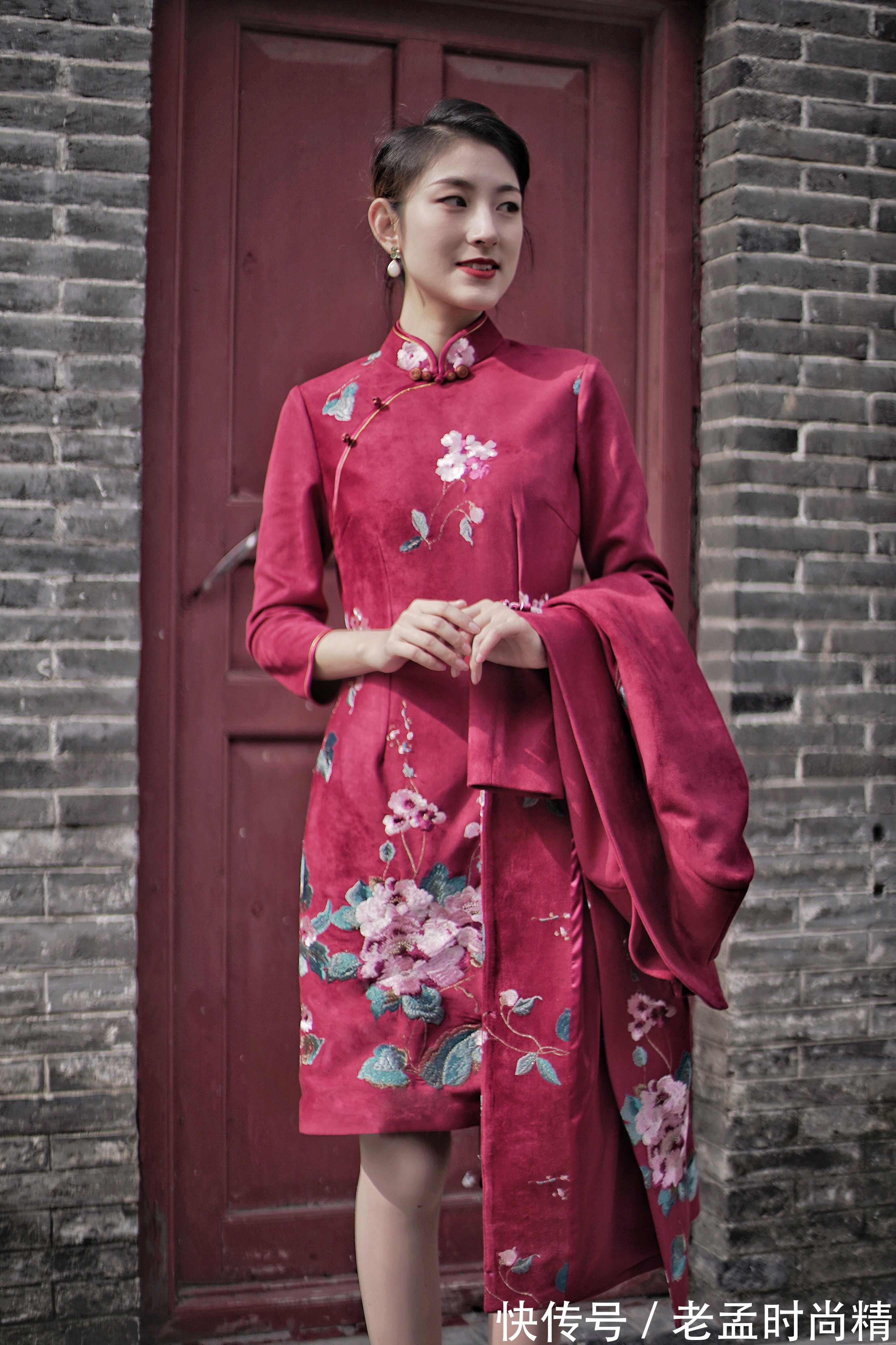 日常穿搭|谁说旗袍不能日常穿搭?这款让你惊艳整个冬季