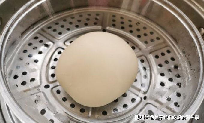 无论包子还是馒头，最忌直接放冰箱，学会这个方法，放1年也好吃