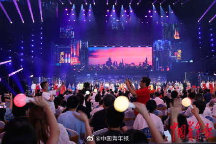 但愿人长久@“湾区升明月”2021大湾区中秋电影音乐晚会在深圳举行