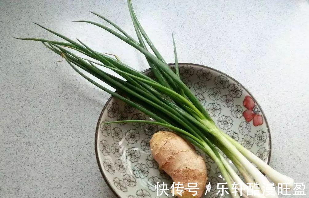 动物性|不管炖什么骨头汤,记住“3步骤2不放”,汤白味鲜,关键还不腥