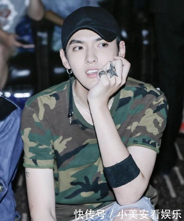 赏完爱豆的颜，男友的配饰终于有着落了