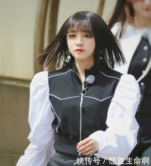 姚译添|宋雨琦刚回归《奔跑吧》时,谁注意她对姚导说了啥?我没听错吧