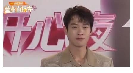 離開《青春環游記》后，周深再接上星綜藝，看到搭檔，又是他