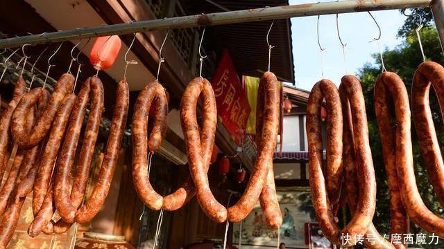 干姜加一物,或是“头号泻药”,排出黑臭宿便,大肚腩和你说拜拜