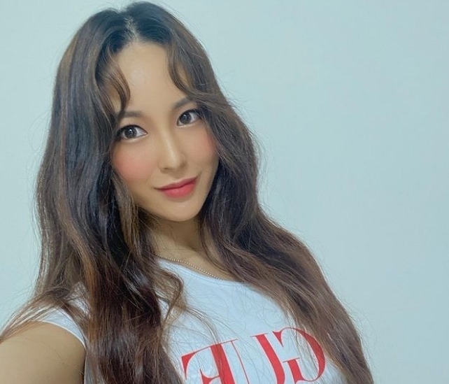 强壮|辣妈健身房撸铁多年肌肉强壮，自律的人实在是太强悍了！