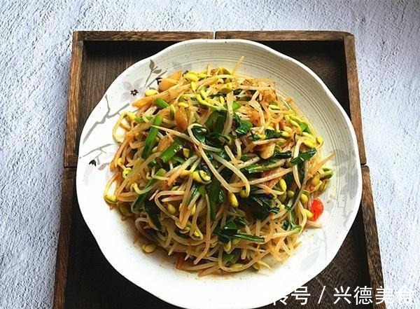 营养物质|40岁女性不妨多吃3种食物,补充营养、延缓衰老,早吃早健康!