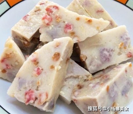 自制广式芋头糕，软糯咸香，一斤芋头能做一大盘，连孩子都爱吃