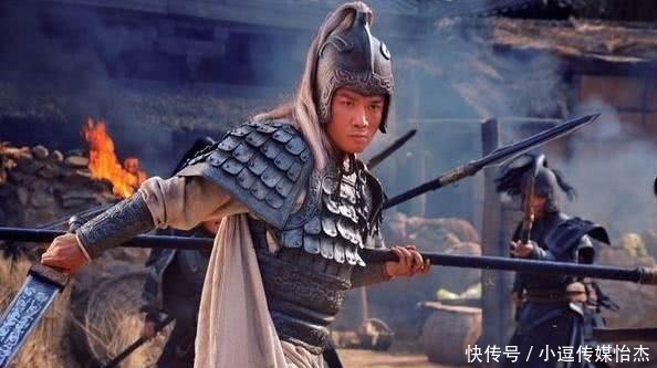 关羽|败走麦城的关羽，凭什么位列五虎上将之首，其他四人为何服气？