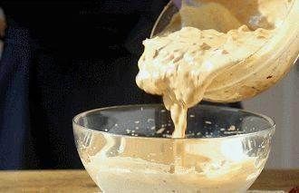 别再排队了!1碗面粉1把枣,手不沾面做一锅!全家早餐心头好!