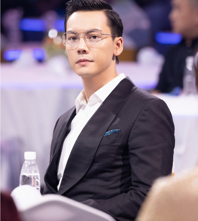 大湾区|大湾区中秋晚会,10处尴尬还能脱颖而出,金星曾经的吐槽给出答案