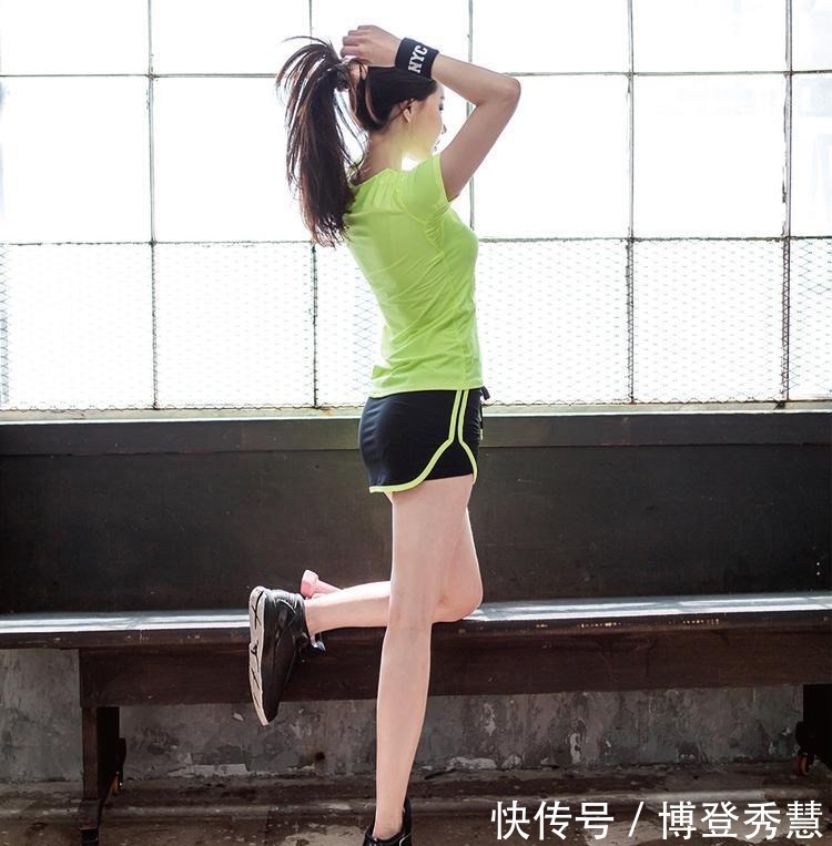 女性|运动打底裤美女:尽显女性优雅凹凸有致的身材曲线