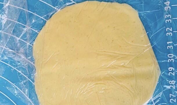 萌萌哒的菠萝包