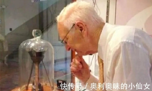 |“搞笑诺贝尔”奖：沥青滴漏实验，熬死两位教授，下滴将在2027年