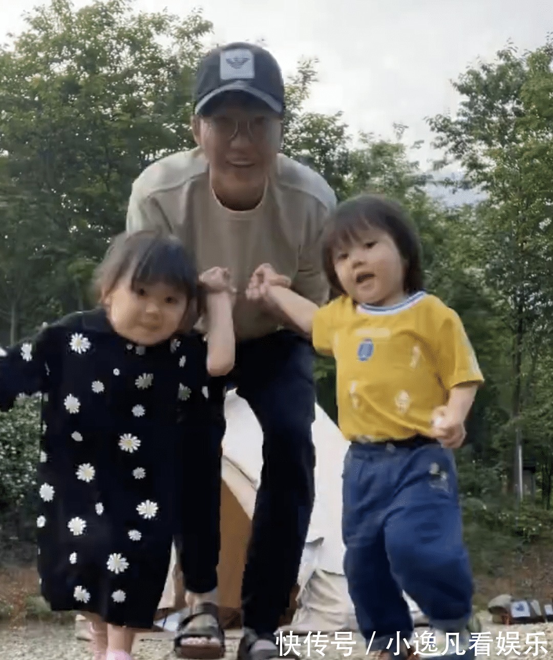 画面|江宏杰大方晒与儿女互动画面,面带微笑心情好,疑打赢离婚官司