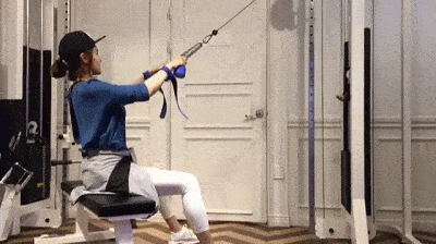 健身|男子健身,花4万买女私教的课,嫌肢体接触太多,果断要求换教练