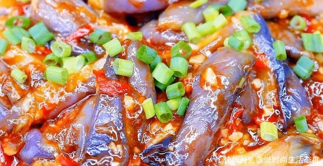 特色|红烧茄子怎么做不吸油告诉你特色做法,鲜香味美,比吃肉还过瘾