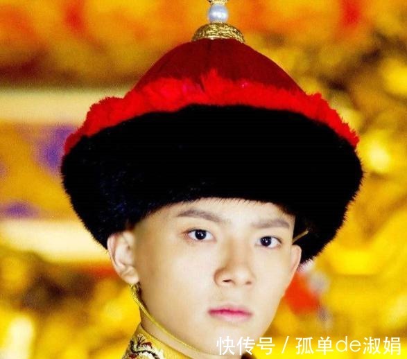 梅蕊$康熙皇帝莲池听雨,心情大好写下一诗,开篇2句就美得令人心醉