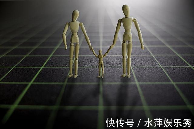 心理|妈妈,不买了,给弟弟买,别打了!妈妈失控,女儿痛哭