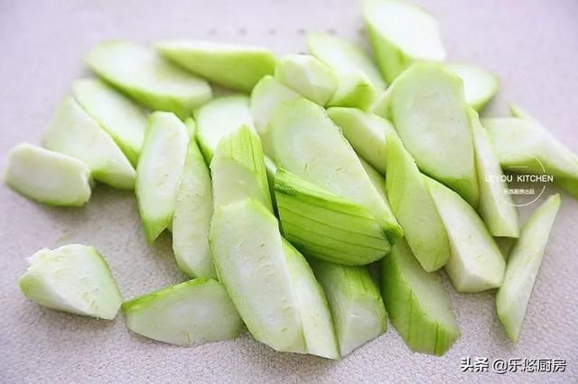 丝瓜煎蛋汤|入伏后多喝这碗汤，清热消暑，几步上桌，做法看看就会