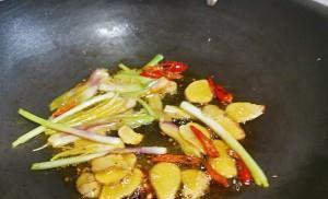 家常肉菜菜谱之吃不胖的鱼肉菜谱,炒鱼肉,简单美味营养,吃不够