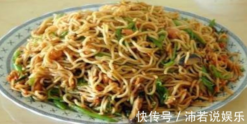青菜|炒面的正确做法，不粘锅，根根分明，炒一大锅，大人小孩都爱吃