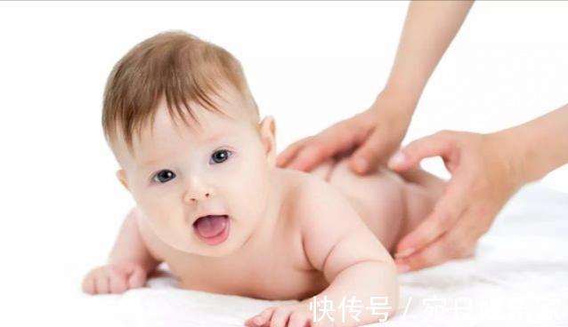 儿科医生|5个月宝宝还不会翻身医生别再一直抱着宝宝了,让他多趴一趴吧
