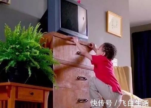 宝宝|宝宝的这3种“破坏性行为”,是在悄悄变聪明,宝妈们别盲目阻止