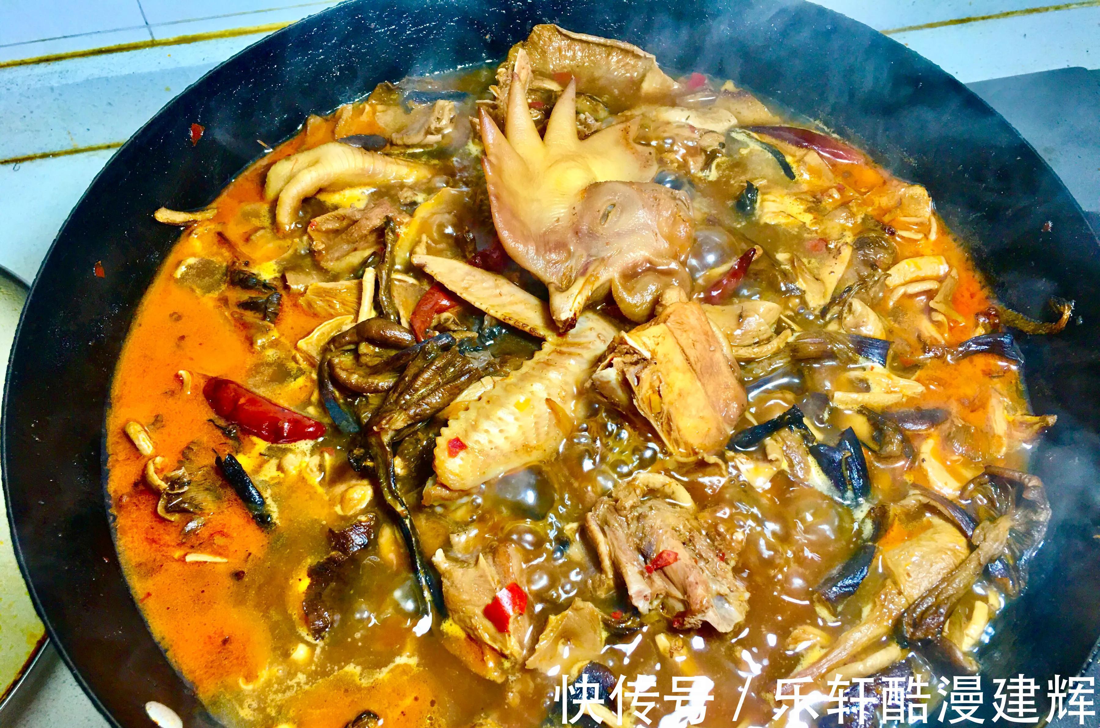 我过生日时吃的一桌饭菜，被弟弟嘲笑，说这都是个啥玩意儿